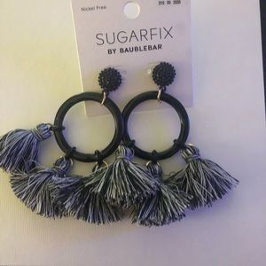 Fashionable earrings